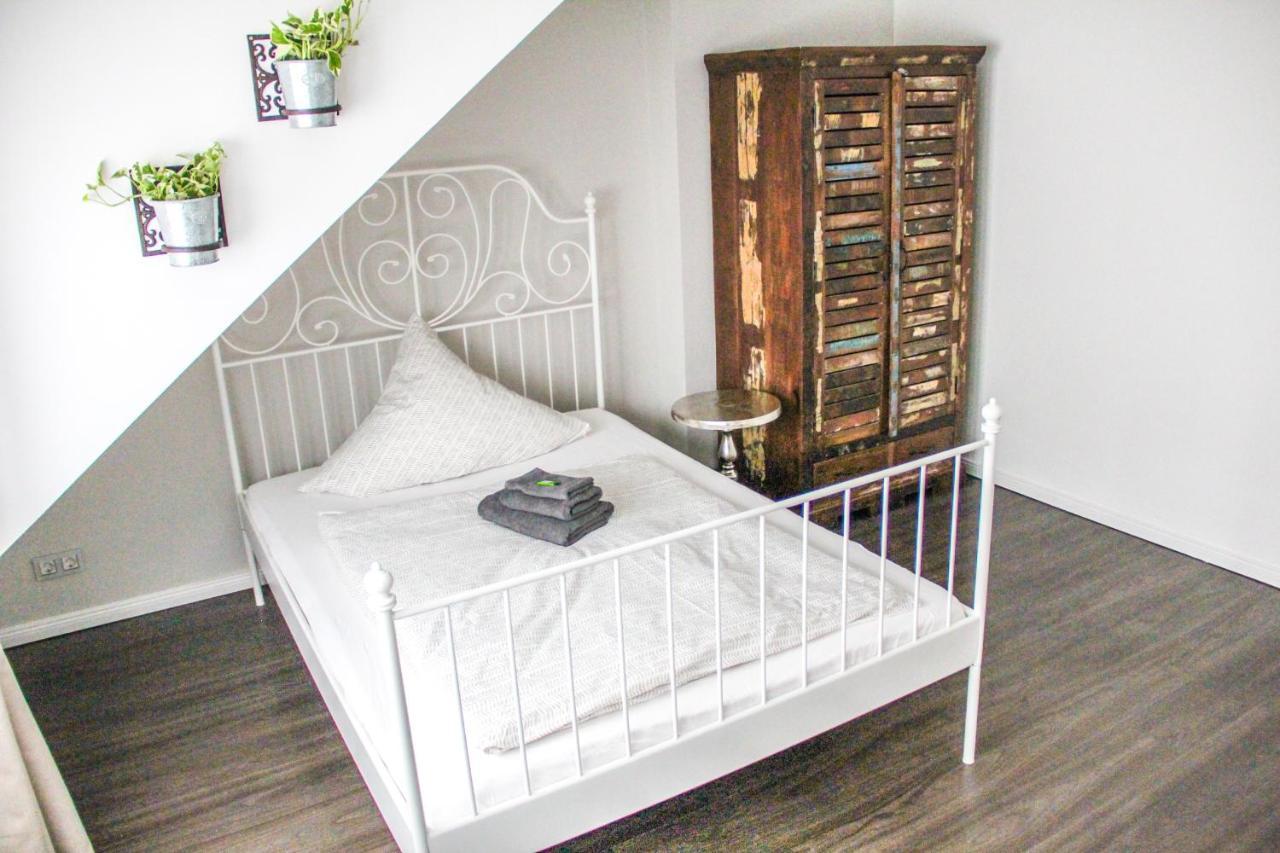 Exklusive 2 Zi. Dachgeschosswohnung In Top Lage! BRE Exteriör bild