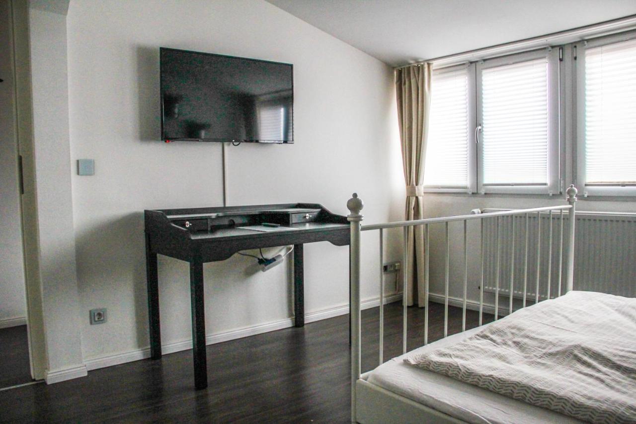 Exklusive 2 Zi. Dachgeschosswohnung In Top Lage! BRE Exteriör bild