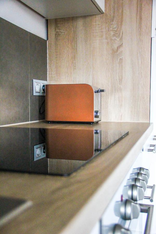 Exklusive 2 Zi. Dachgeschosswohnung In Top Lage! BRE Exteriör bild